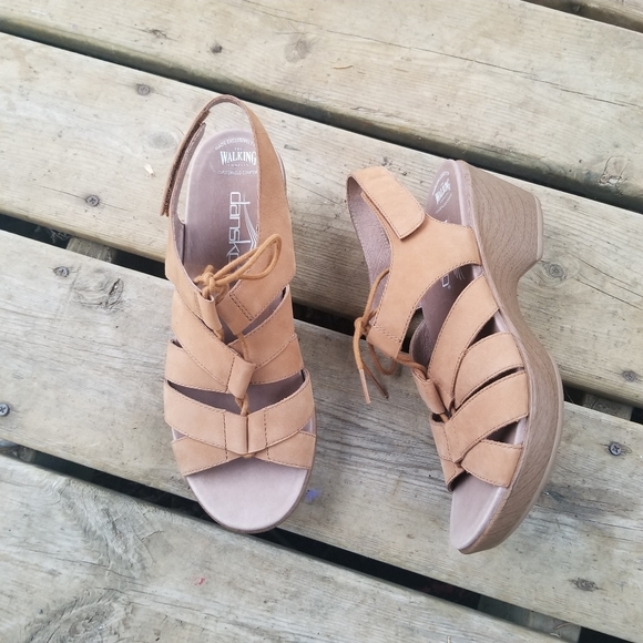 Dansko Shoes Dansko Exclusive For The Walking Co Leather Lace Up Clog Sandals 39